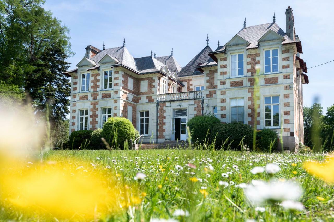 Chateau De La Plinguetiere Saint-Aignan-Grand-Lieu Exterior foto